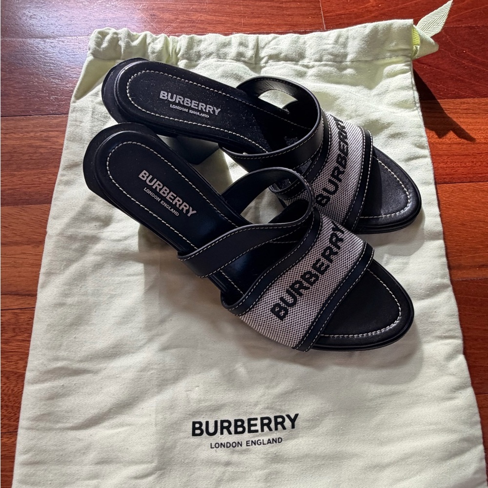 Burberry Monochrome Slide Sandals